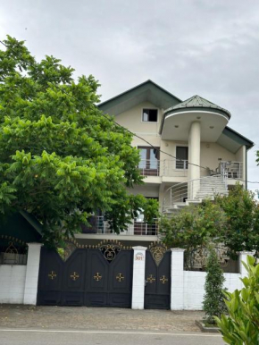 Guest House Vache